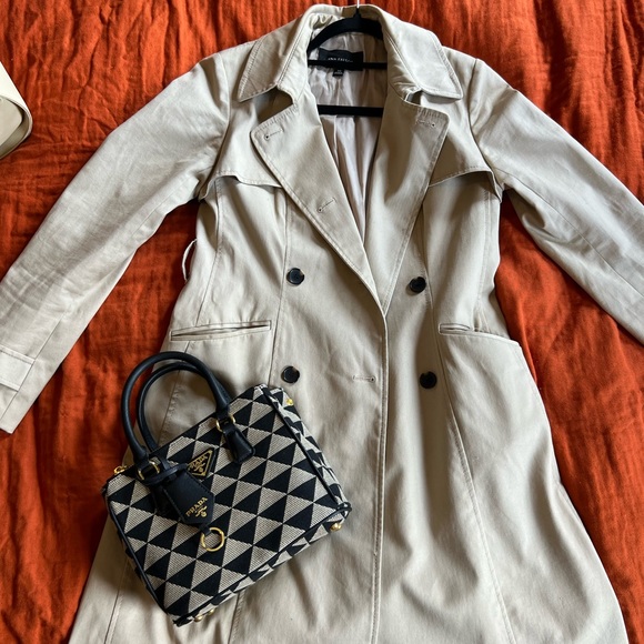 Trench coat - Picture 2 of 12